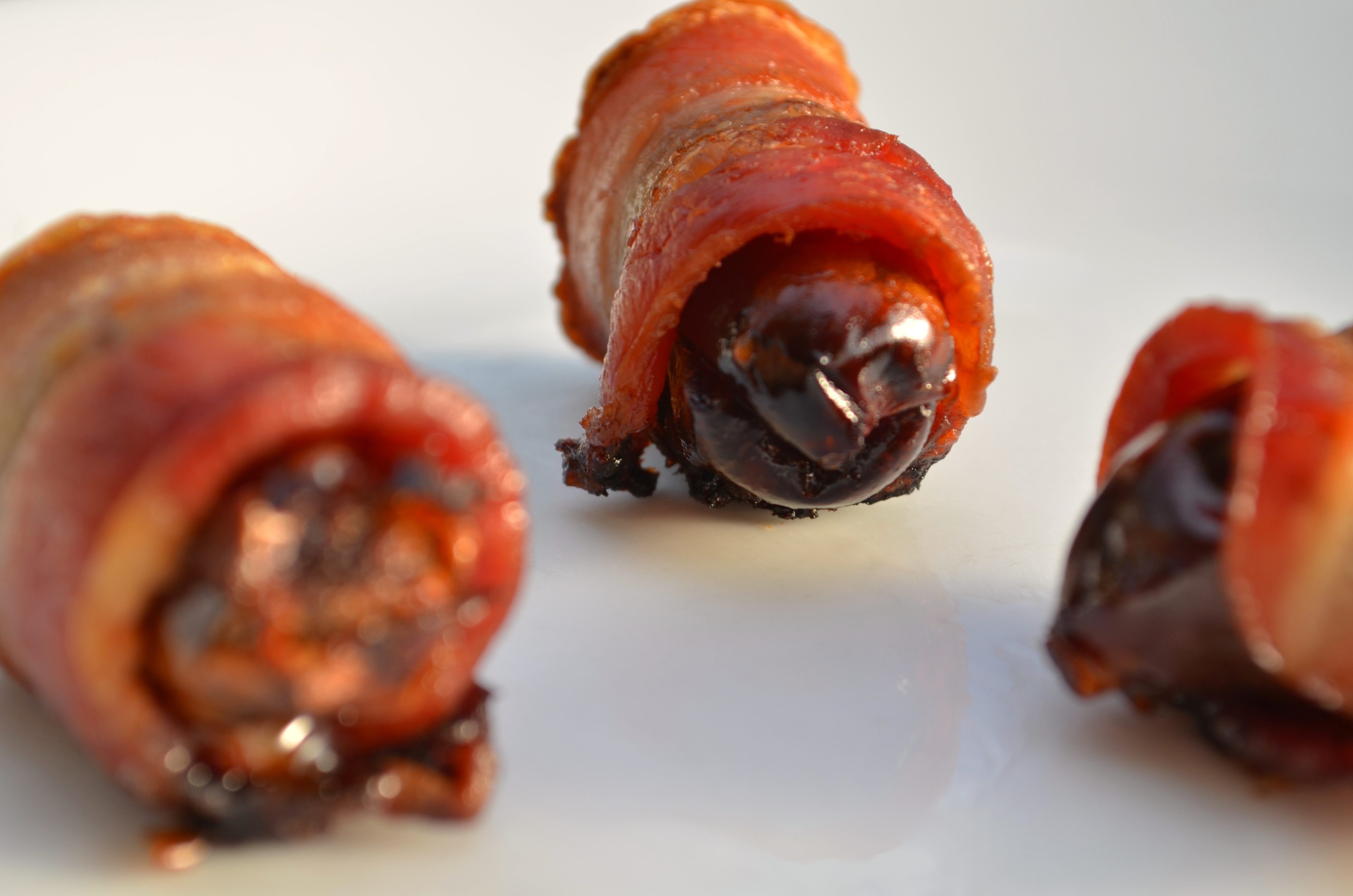 bacon dates