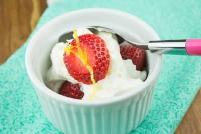 strawberry creme dessert